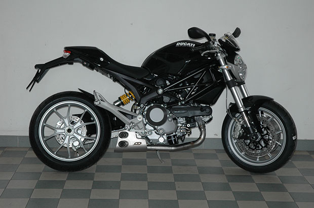 MONSTER 1100 EVO